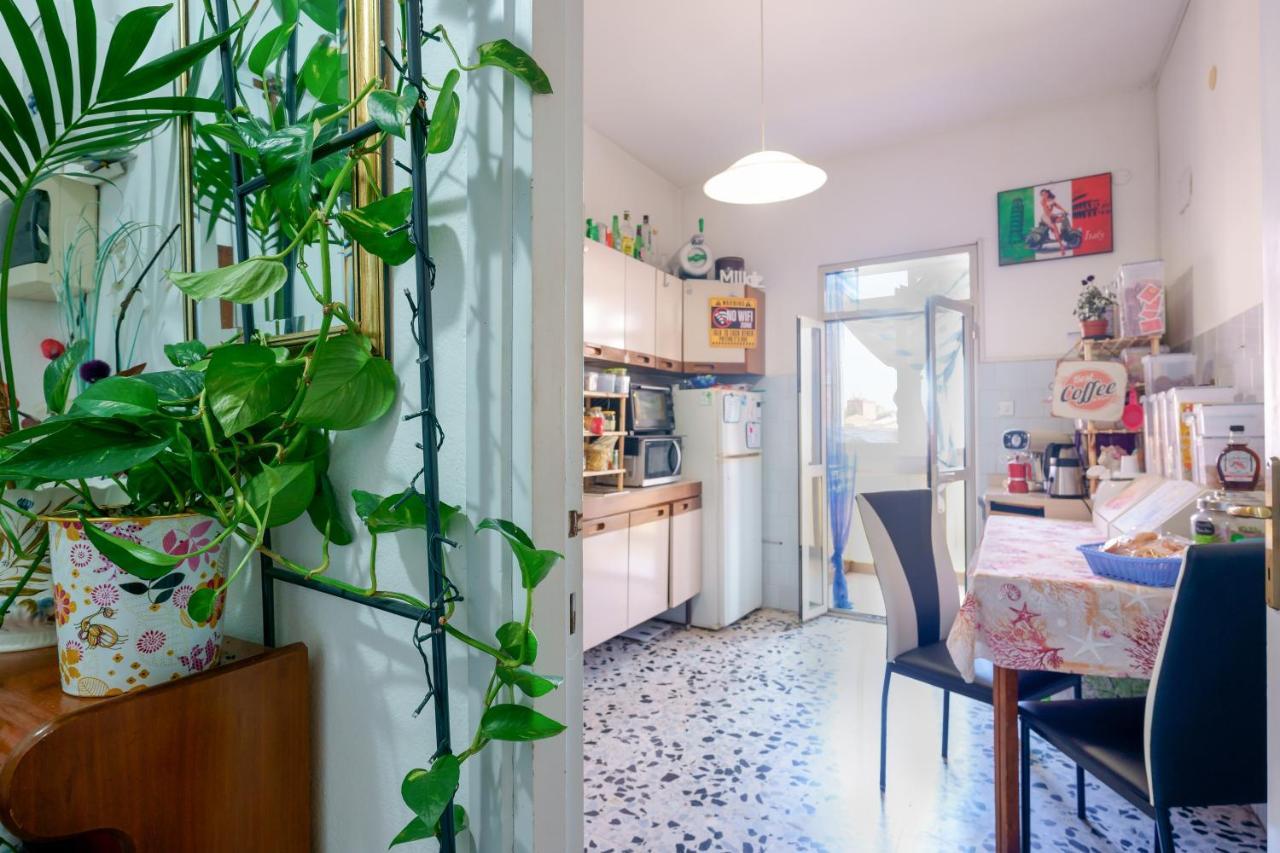 B&B Pothos - Eng Ita - Air Conditioning Wi-Fi Fridge Netflix Local Guide - Aria Condizionata, Frigo, Internet, Guida Locale Cagliari Exterior foto