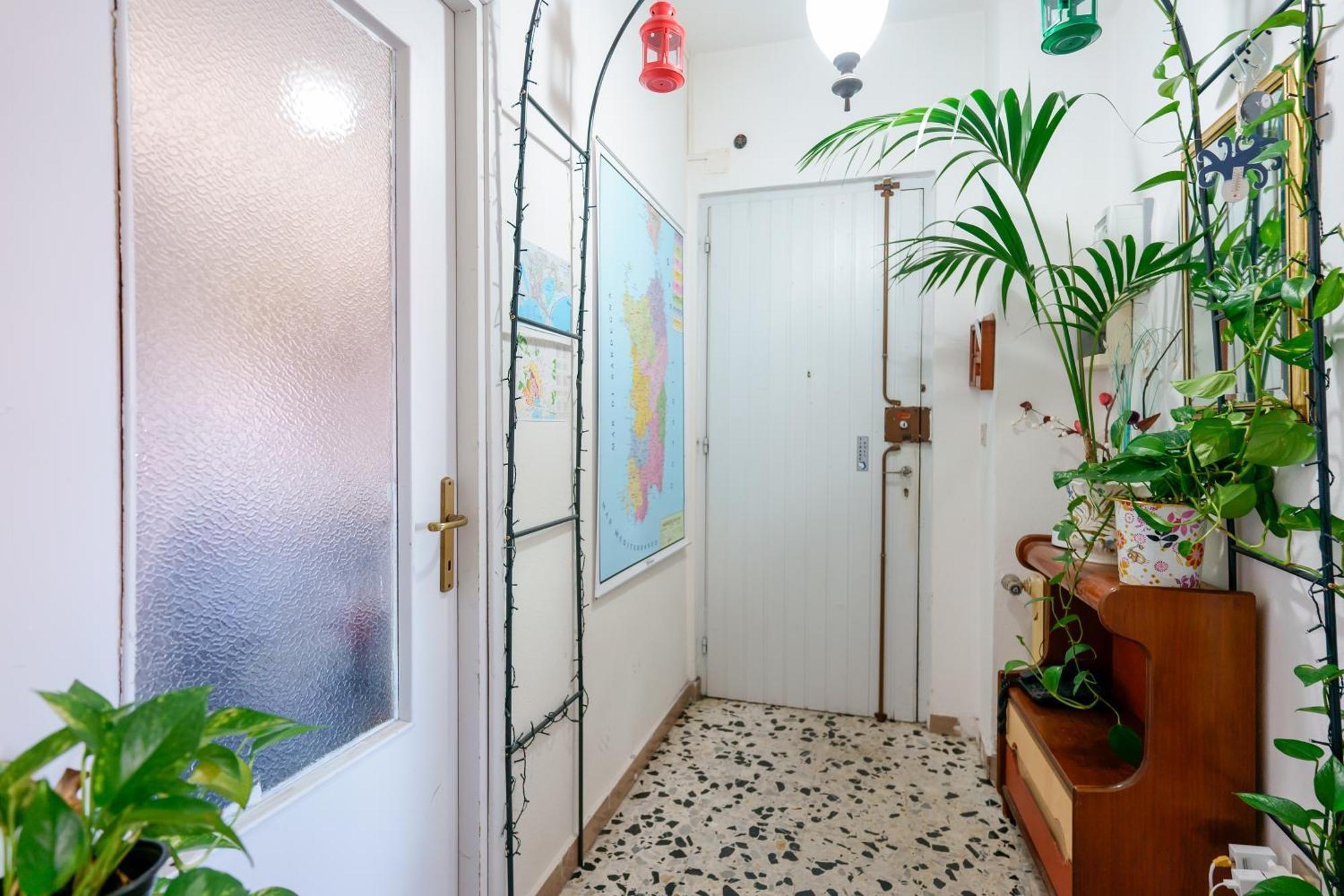 B&B Pothos - Eng Ita - Air Conditioning Wi-Fi Fridge Netflix Local Guide - Aria Condizionata, Frigo, Internet, Guida Locale Cagliari Exterior foto