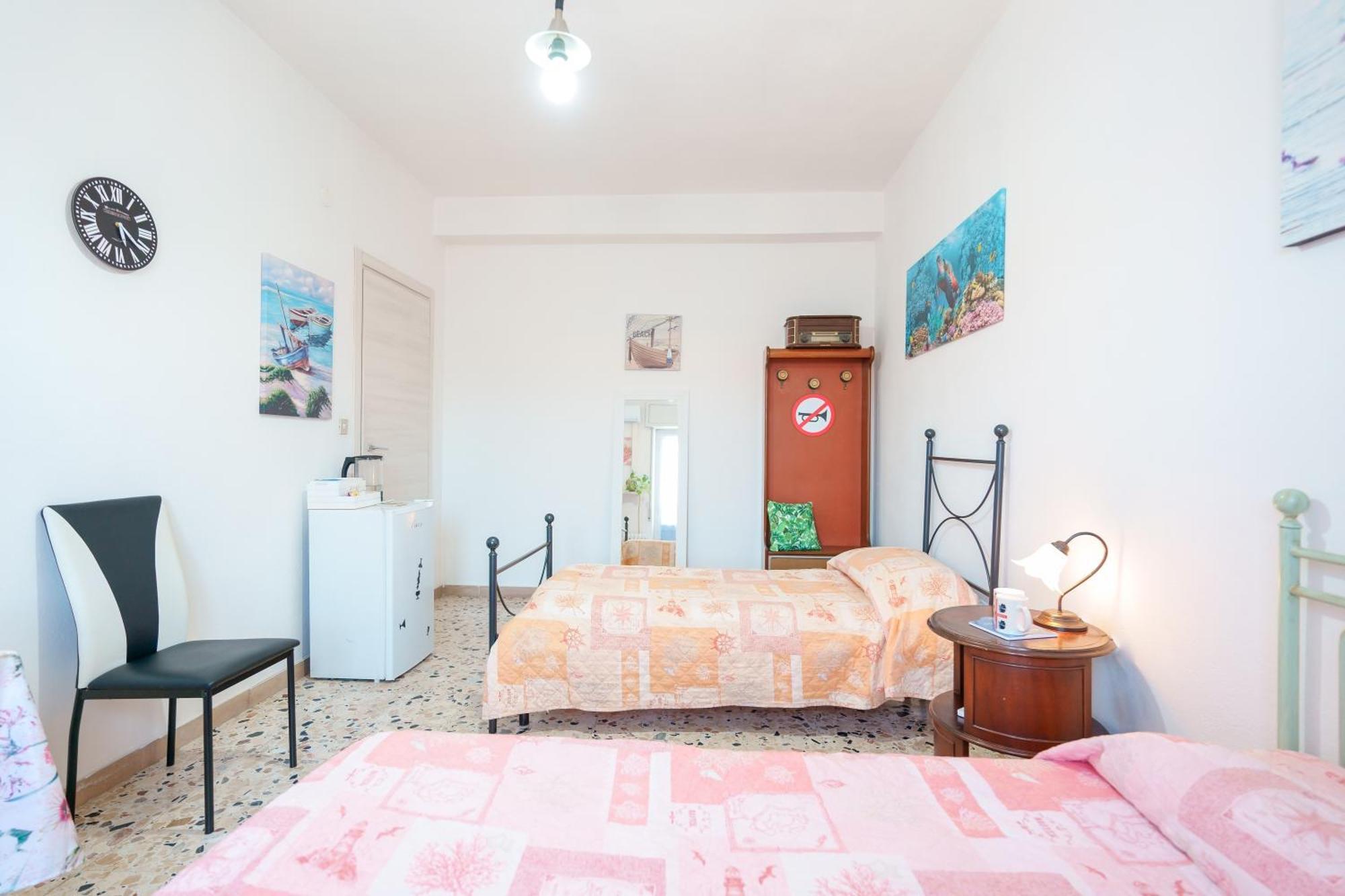 B&B Pothos - Eng Ita - Air Conditioning Wi-Fi Fridge Netflix Local Guide - Aria Condizionata, Frigo, Internet, Guida Locale Cagliari Exterior foto